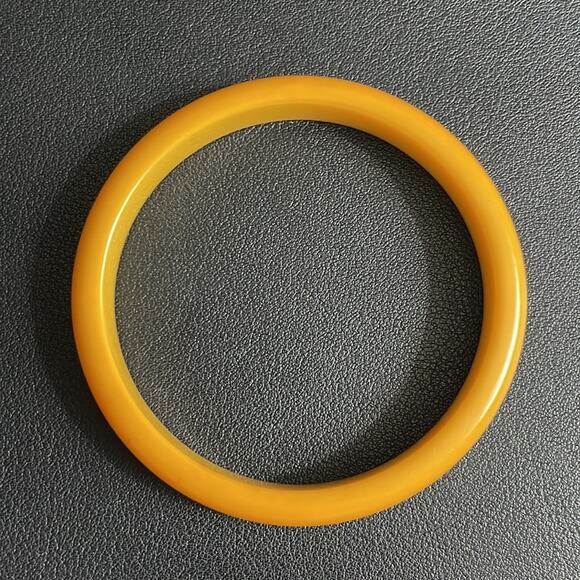 Vintage Butterscotch Bakelite Bangle Bracelet Authentic Tested Retro - Picture 3 of 5